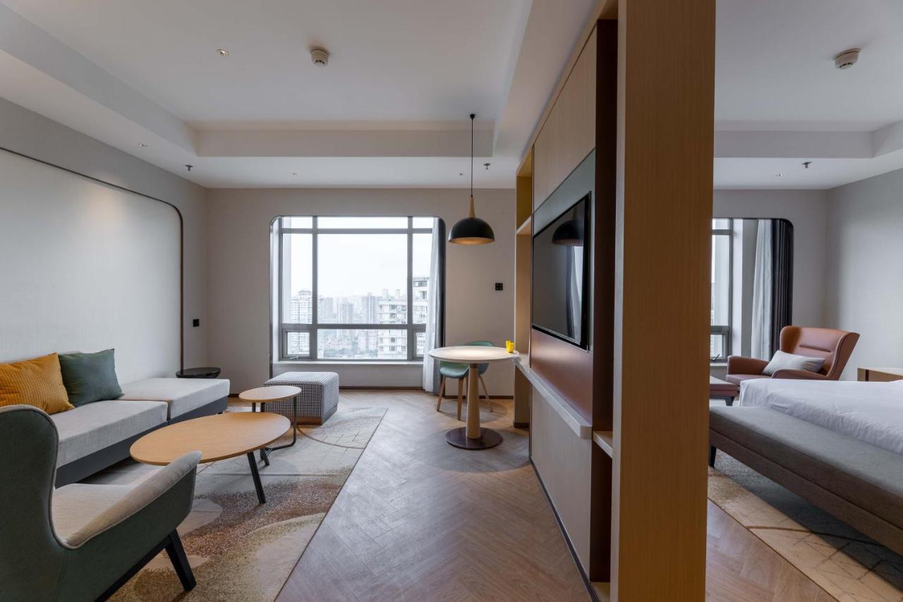 Holiday Inn Chongqing Guanyinqiao By Ihg Exterior foto